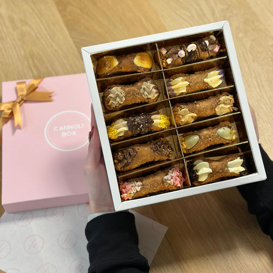 Cannoli Box met gouden strik — luxe Italiaans verjaardagscadeau
